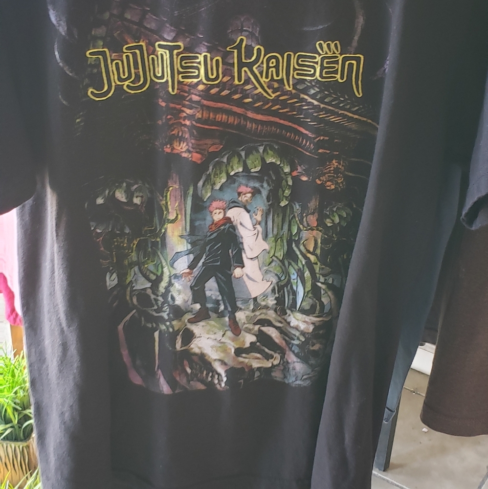 Jujutsu anime shirt